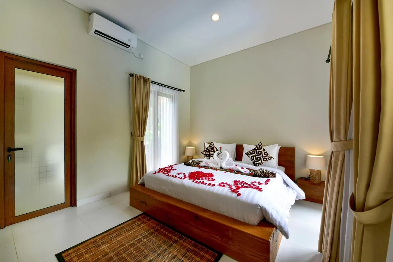 Mahayoga Ubud Private Pool Villa Spa And Resto  ウブド