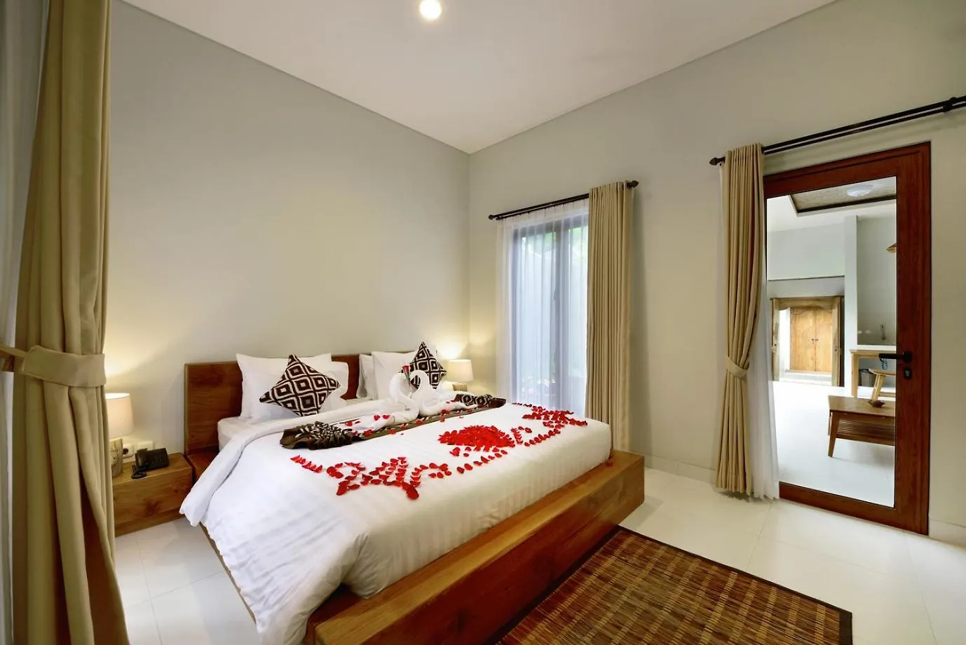 Mahayoga Ubud Private Pool Villa Spa And Resto 0*, 우붓