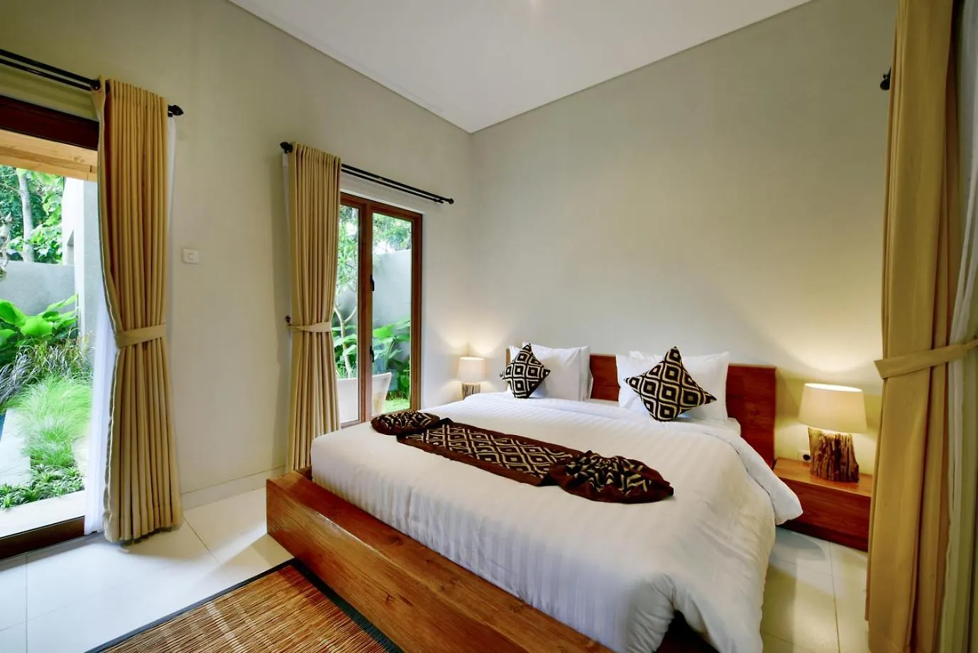 Mahayoga Ubud Private Pool Villa Spa And Resto 0*, ウブド インドネシア